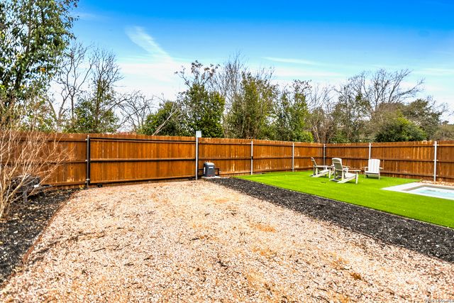 603 Graham, Boerne, TX 78006