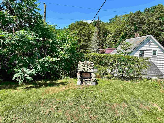 33 Gibbs Street, Proctor, VT 05675