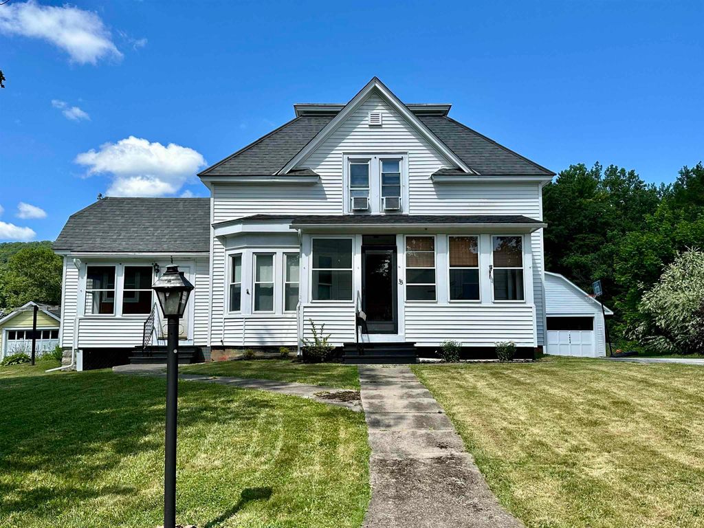 33 Gibbs Street, Proctor, VT 05675