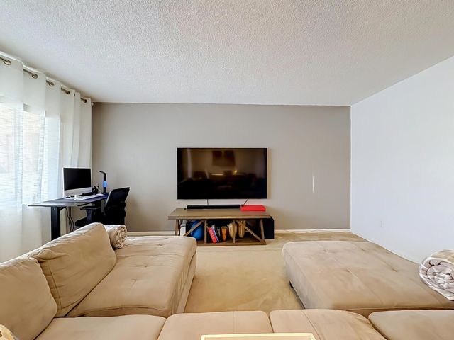 2121 NE 68TH Street 109, Fort Lauderdale, FL 33308