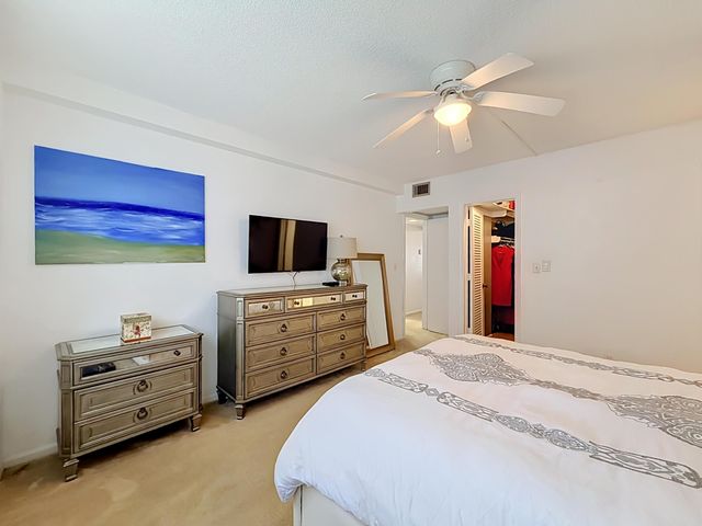 2121 NE 68TH Street 109, Fort Lauderdale, FL 33308