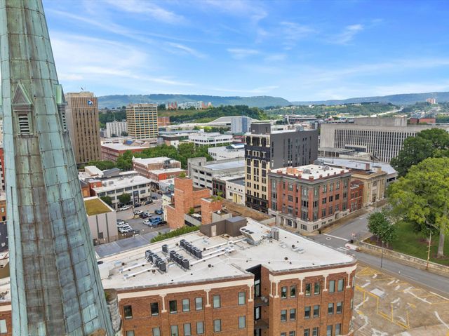 117 E 7th St Apt 802A, Chattanooga, TN 37402