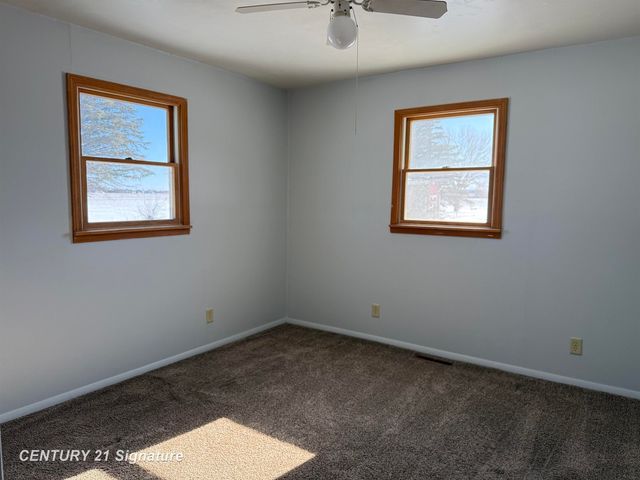 6867 S 7 Mile Road, Freeland, MI 48623