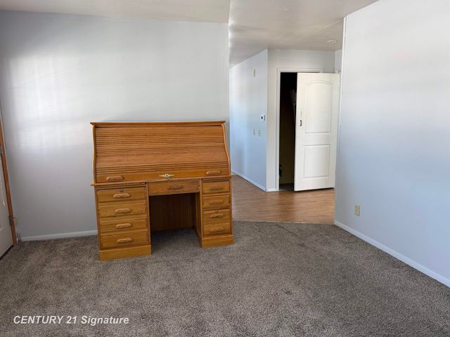 6867 S 7 Mile Road, Freeland, MI 48623