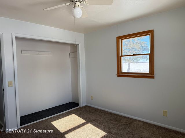 6867 S 7 Mile Road, Freeland, MI 48623