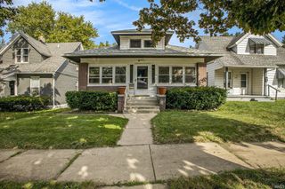 1730 Taylor Street, South Bend, IN 46613