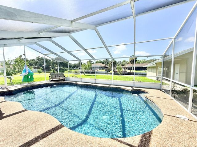 305 W DELAWARE STREET, Tavares, FL 32778