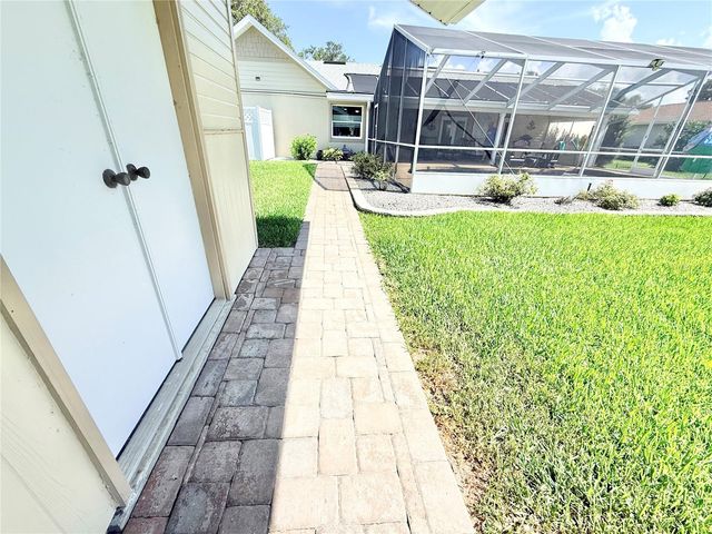 305 W DELAWARE STREET, Tavares, FL 32778