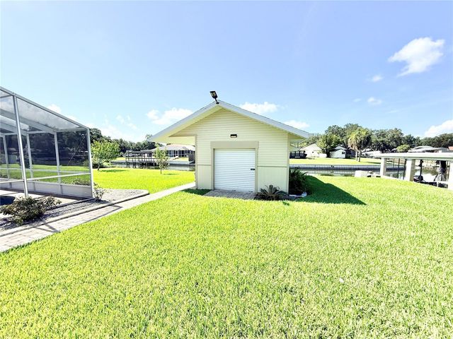 305 W DELAWARE STREET, Tavares, FL 32778