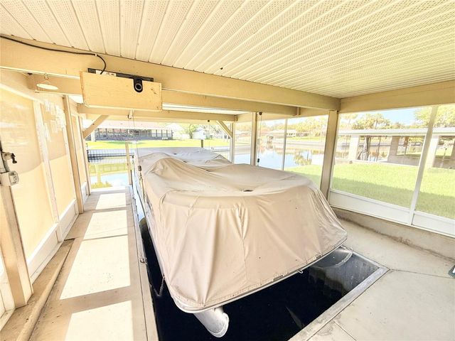 305 W DELAWARE STREET, Tavares, FL 32778