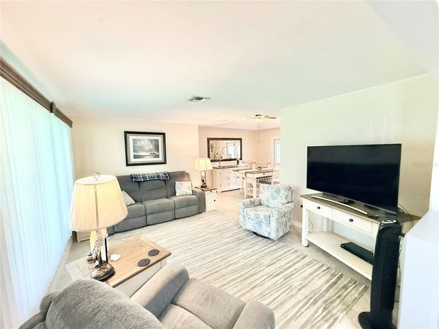 305 W DELAWARE STREET, Tavares, FL 32778