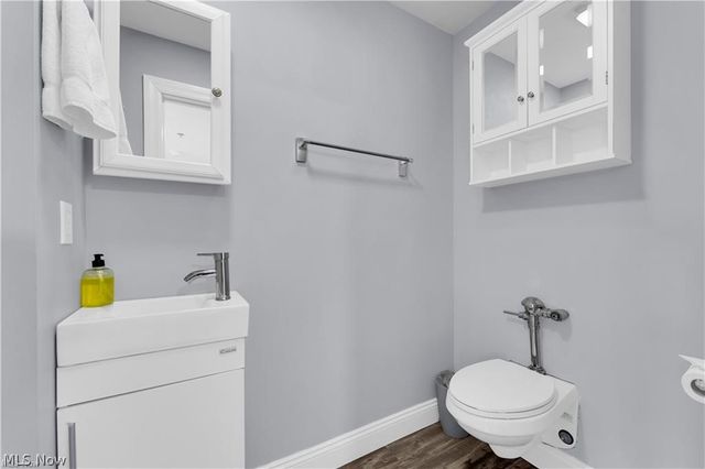 797 E Market Street 203, Akron, OH 44305