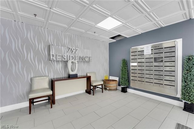 797 E Market Street 203, Akron, OH 44305