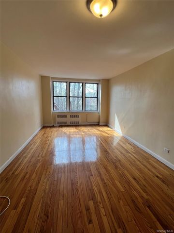 41-42 73 Street 4G, Woodside, NY 11377