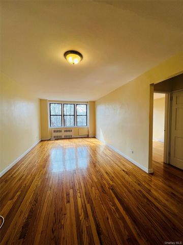 41-42 73 Street 4G, Woodside, NY 11377