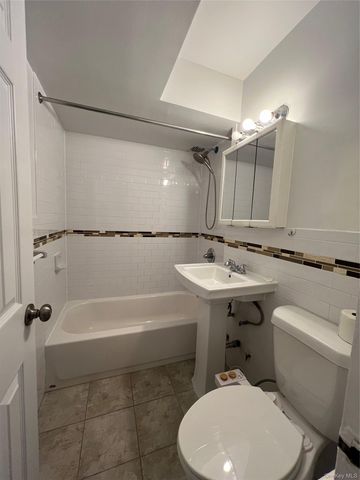 41-42 73 Street 4G, Woodside, NY 11377