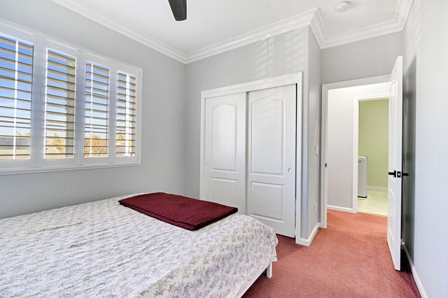 738 W Silvercrest Drive, Lindsay, CA 93247