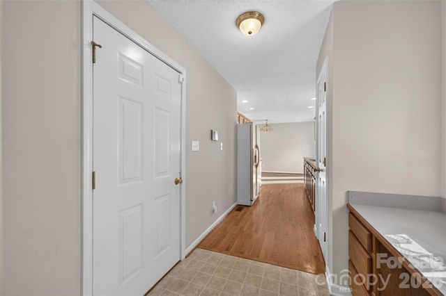 4405 Claralee Lane, Hickory, NC 28602
