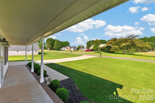 4405 Claralee Lane, Hickory, NC 28602