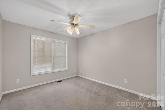 4405 Claralee Lane, Hickory, NC 28602