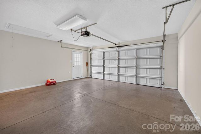 4405 Claralee Lane, Hickory, NC 28602