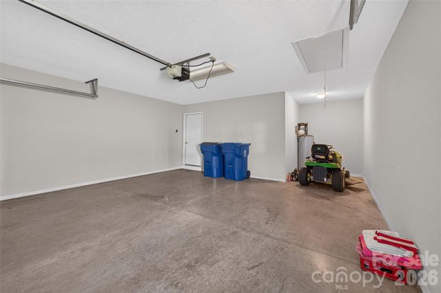 4405 Claralee Lane, Hickory, NC 28602