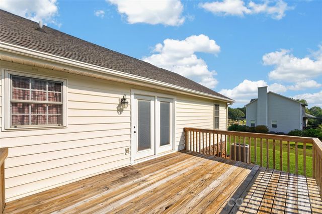 4405 Claralee Lane, Hickory, NC 28602