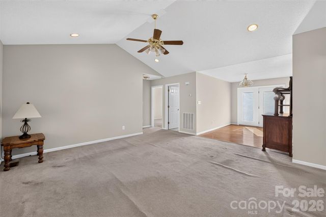 4405 Claralee Lane, Hickory, NC 28602