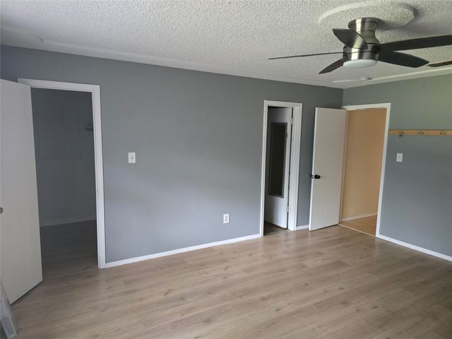 6512 High Country Trail, Arlington, TX 76016