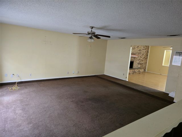6512 High Country Trail, Arlington, TX 76016