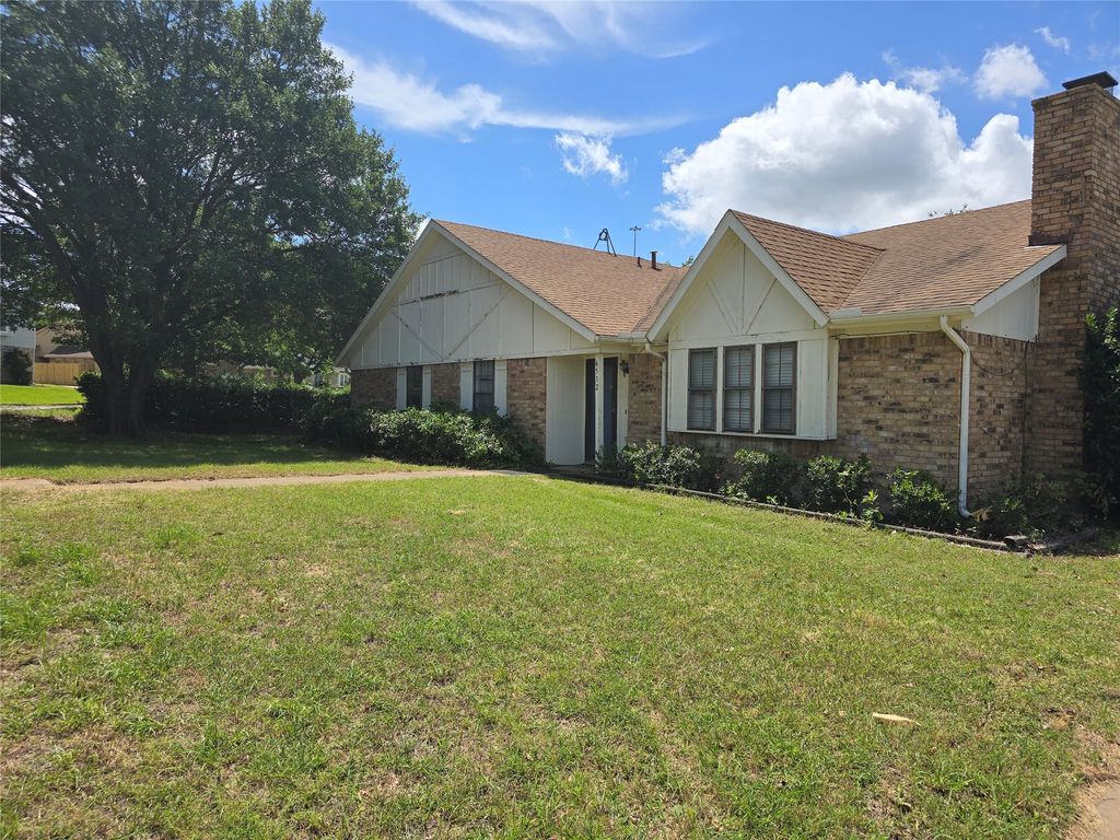 6512 High Country Trail, Arlington, TX 76016