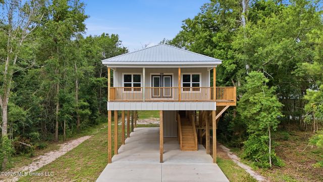 5235 Clermont Boulevard, Bay Saint Louis, MS 39520