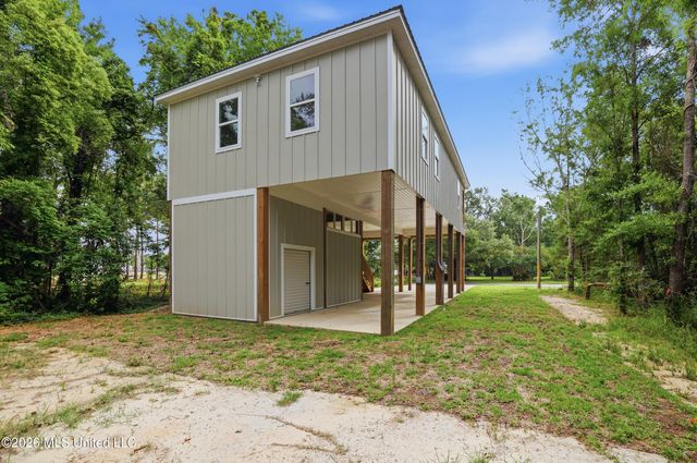 5235 Clermont Boulevard, Bay Saint Louis, MS 39520