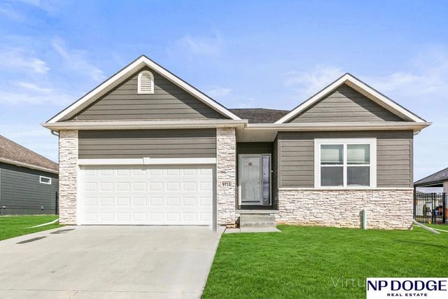 9712 Osprey Lane, Papillion, NE 68046