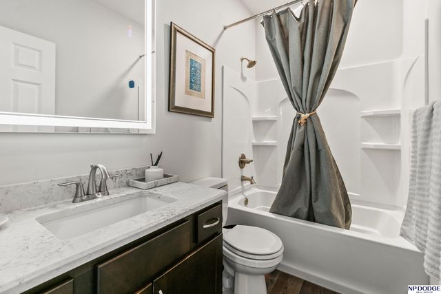 9712 Osprey Lane, Papillion, NE 68046