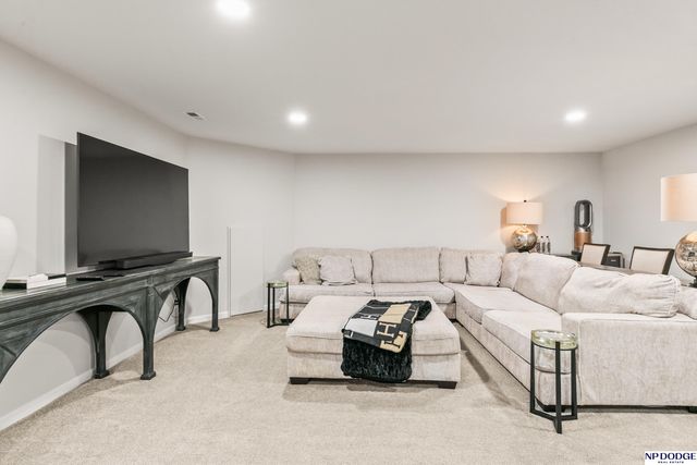 9712 Osprey Lane, Papillion, NE 68046