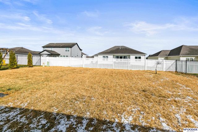 9712 Osprey Lane, Papillion, NE 68046