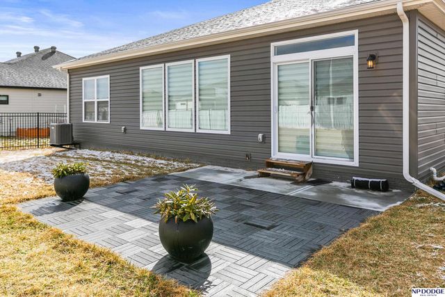 9712 Osprey Lane, Papillion, NE 68046