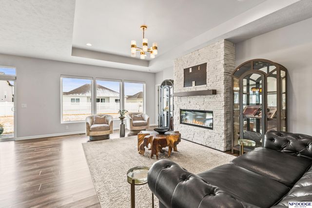 9712 Osprey Lane, Papillion, NE 68046