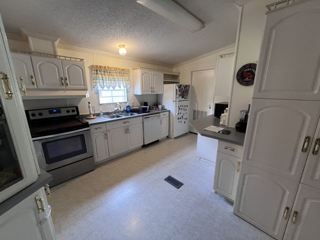 100 Treeline Ct, Monteagle, TN 37356