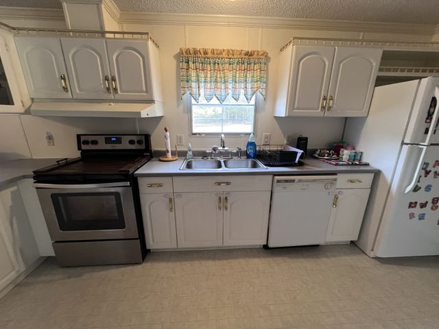 100 Treeline Ct, Monteagle, TN 37356