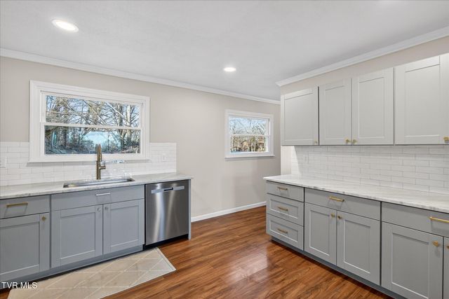 106 Salem Drive, Gray, TN 37615