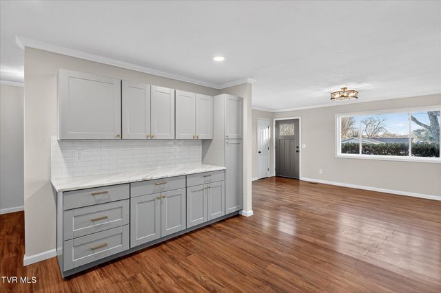 106 Salem Drive, Gray, TN 37615