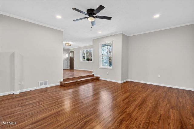 106 Salem Drive, Gray, TN 37615