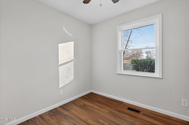 106 Salem Drive, Gray, TN 37615