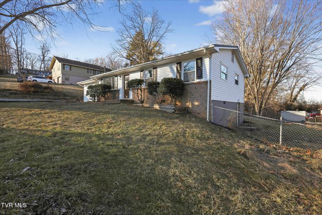 106 Salem Drive, Gray, TN 37615