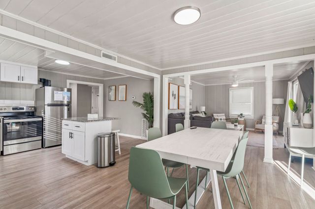 1904 Ocean Blvd., North Myrtle Beach, SC 29582