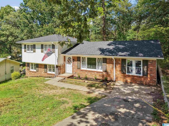 1525 4TH STREET NW, Center Point, AL 35215