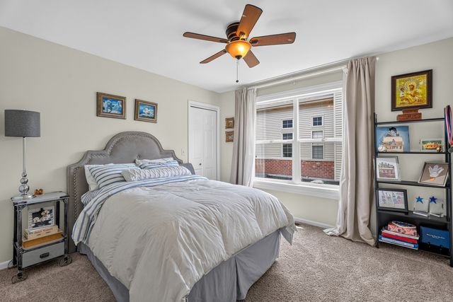 16709 KAREN SPRINGS Drive, Lockport, IL 60441