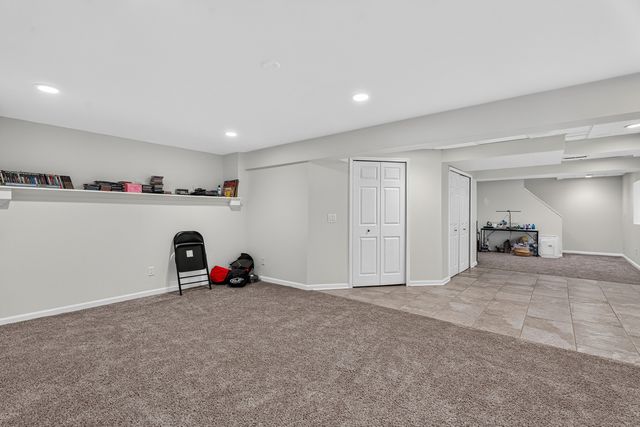 16709 KAREN SPRINGS Drive, Lockport, IL 60441